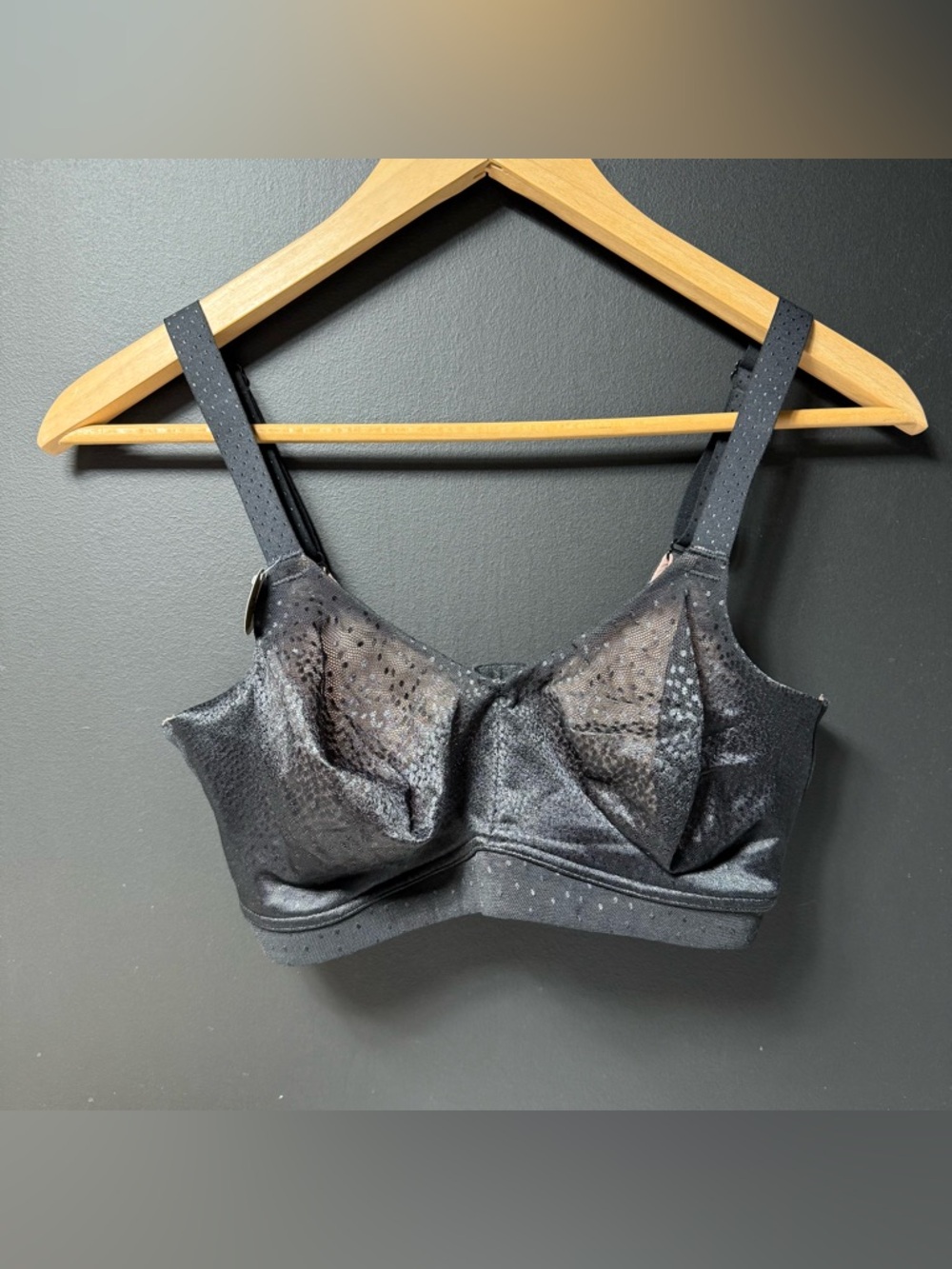 Wacoal
Women's Back Appeal Wire-Free Bra 852303